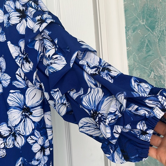 Boat Neck Tiered Sleeves Blouse - Picture 2 of 6